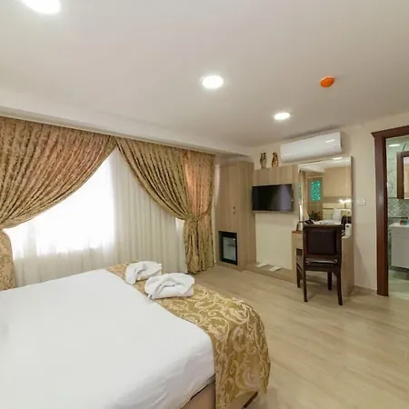 Raimond Hotel-3