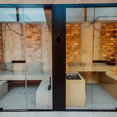 The Crown Boutique Hotel & Spa-3