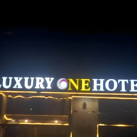 Luxury One Hotel Lahore-2