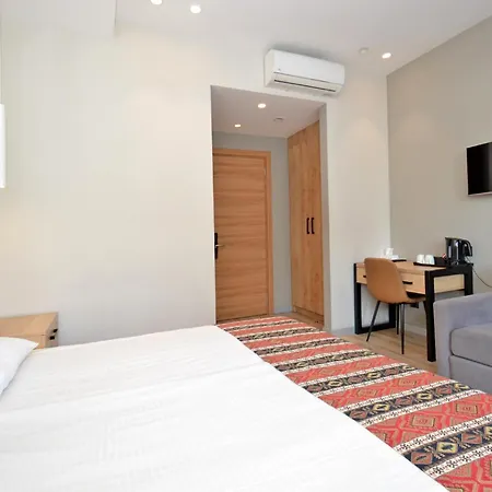 Andor Hotel-3