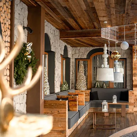Croce Bianca Leisure & Spa Hotel-2