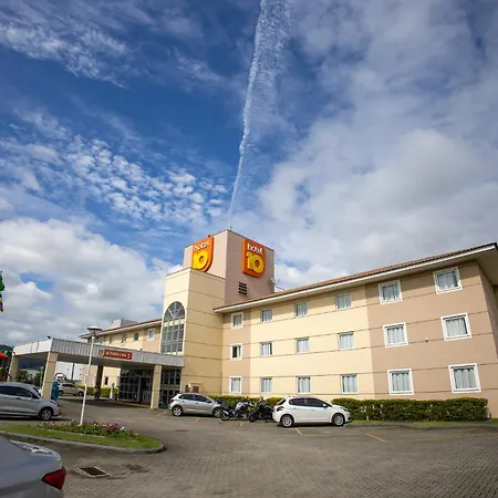 Hotel 10 Itajai/Navegantes-3