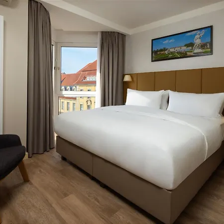Doubletree By Hilton Hannover Schweizerhof-3