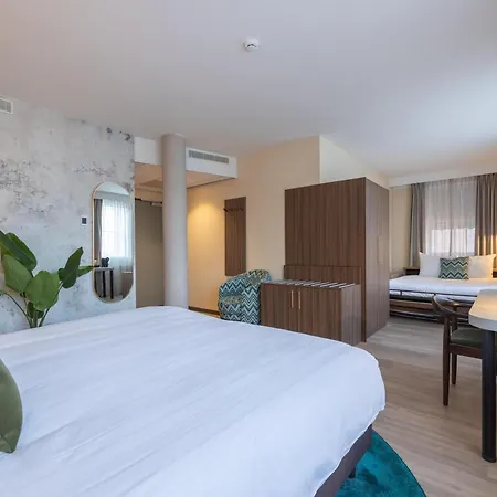 Leonardo Hotel Breda City Center-3