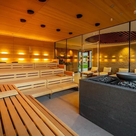 Spa&Wellness Hotel Pinia-3