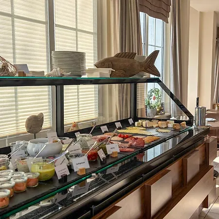 Strandhotel Miramar-2