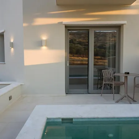 Lithos Luxury Suites-2