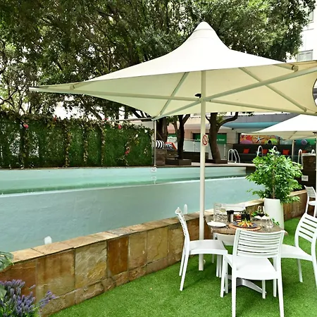 Fountains Hotel By Neighbourgood-2