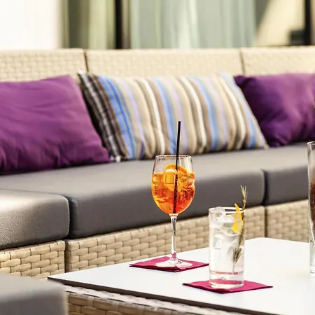 Novotel Basel City-3