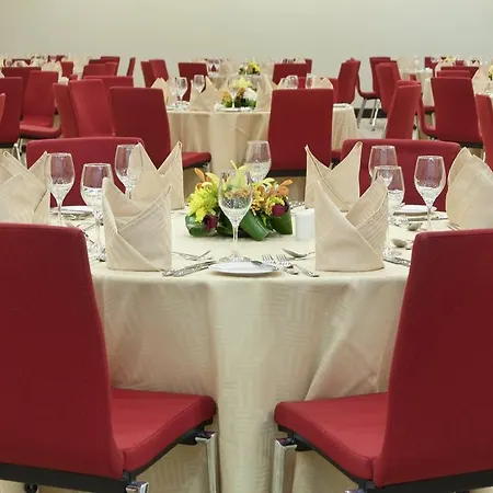 Hilton Garden Inn Riyadh Olaya-2