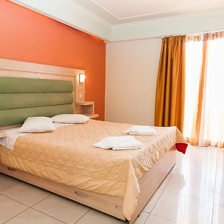 Zante Plaza Hotel&Apartments-3