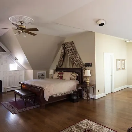 Stafford House Bed & Breakfast-2