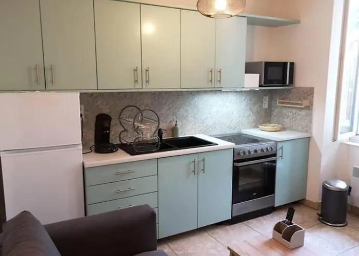 Ravissant T2 Entierement Renove A 300 M De La Gare