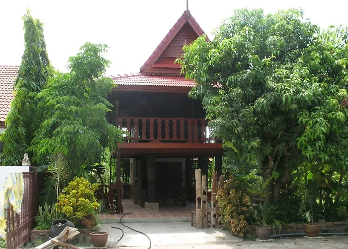 Guests house Teak House Chiang Mai