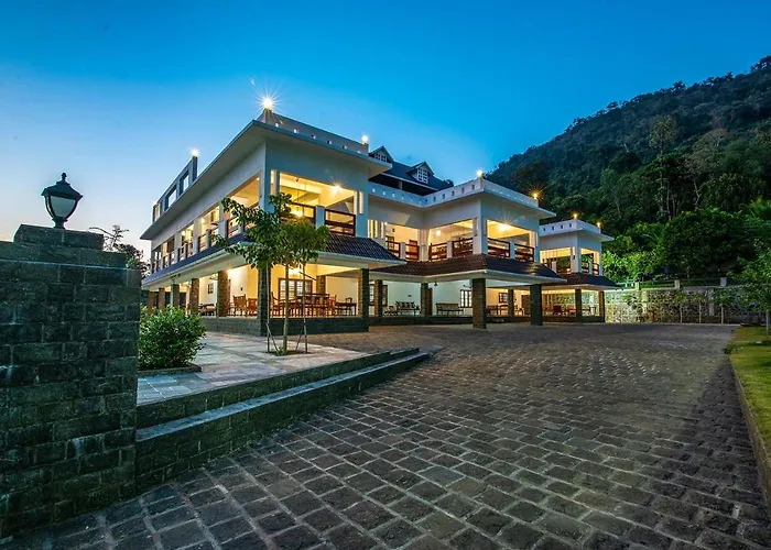 Pool Villa: Stayvista At Springhills Villa & Ayurvedic Spa