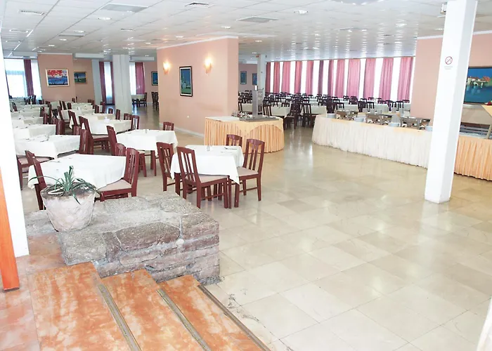 Cheap hotel: Hotel Kamelija