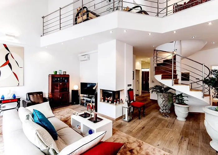 Pet Friendly hotel: Central Capital Apartments 2