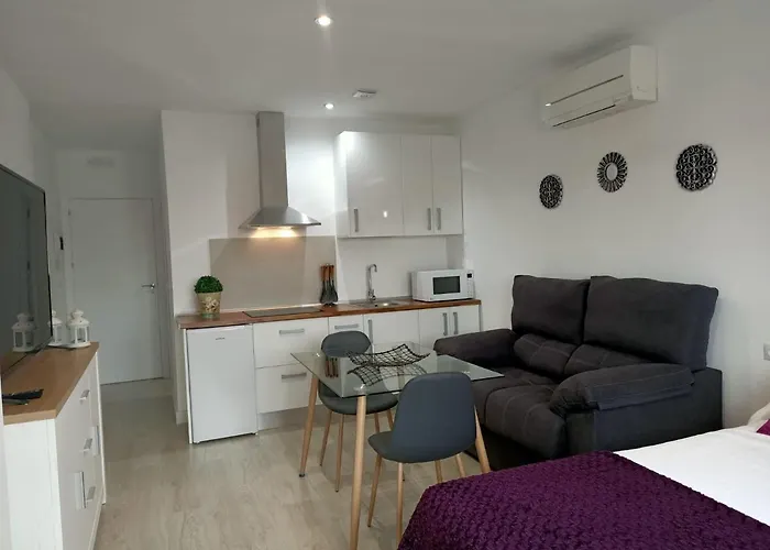 Hotel de 3 estrellas: Apartamentos NayDa studio 1