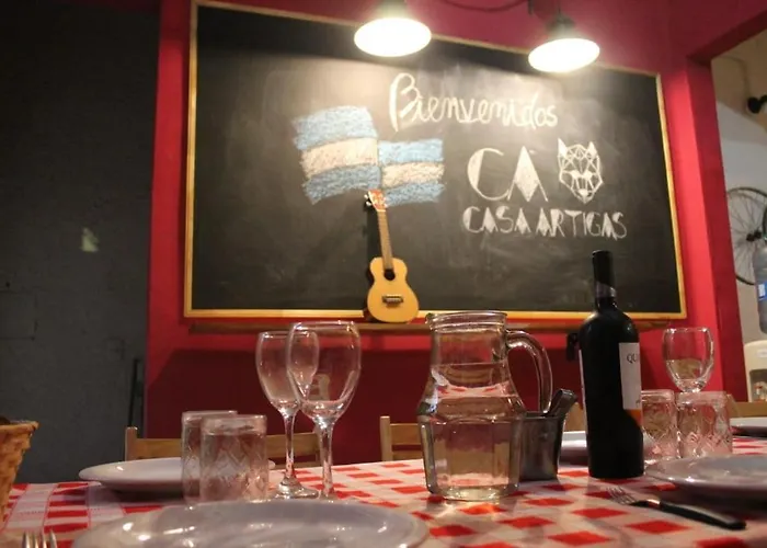 Casa Artigas Hostel