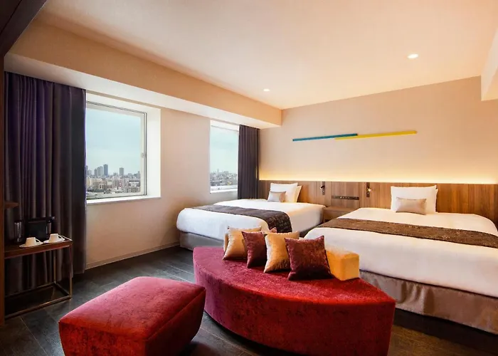 Сity center hotels Karaksa Grande Shin-Osaka Tower