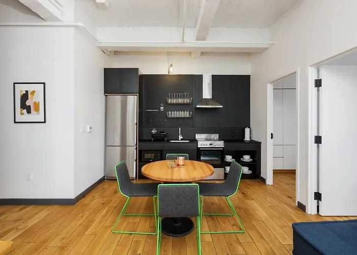  Placemakr Wall Street