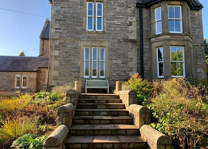 Creity Hall Chalet
