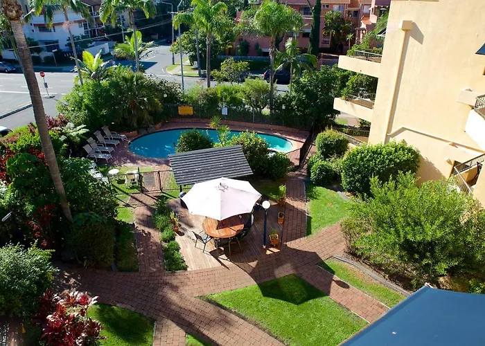 Ping Pong hotel: Grangewood Court Apartments