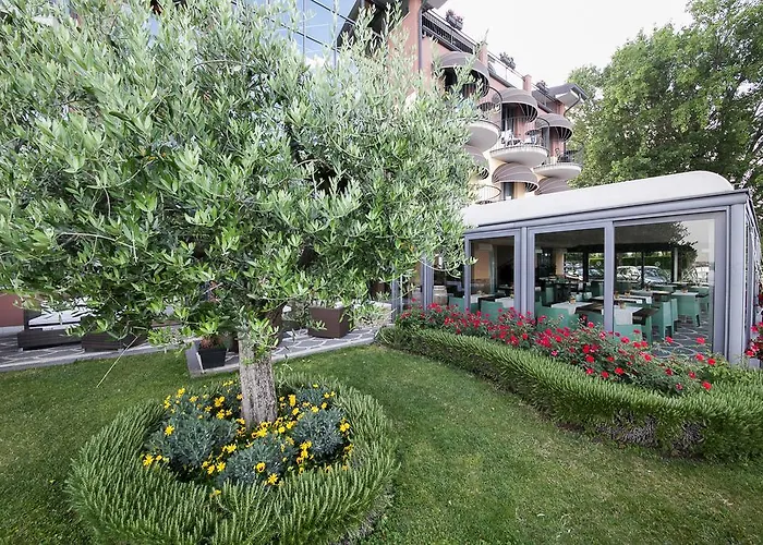 Hotel Aurora
