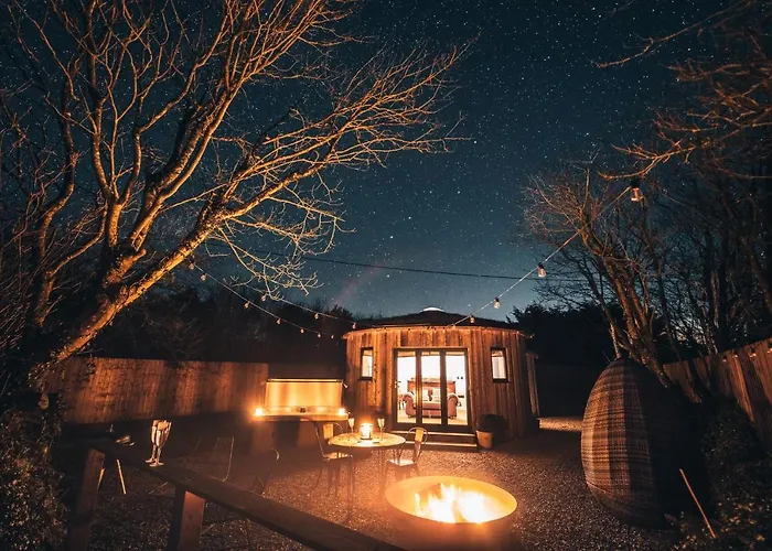 Villa: East Thorne Glamping