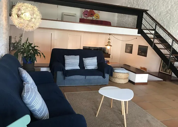 ROQUES - Casa en primera línea de mar en CADAQUÉS