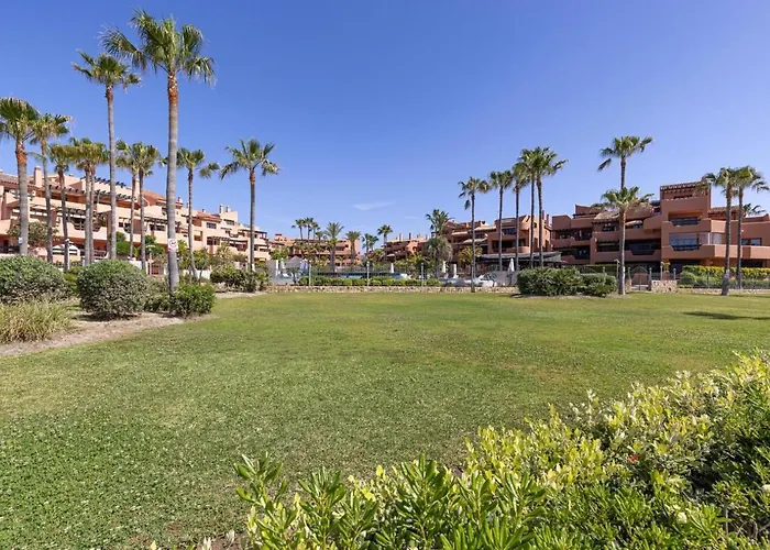 Vacation rental: Estepona Mar Azul Aparthotel