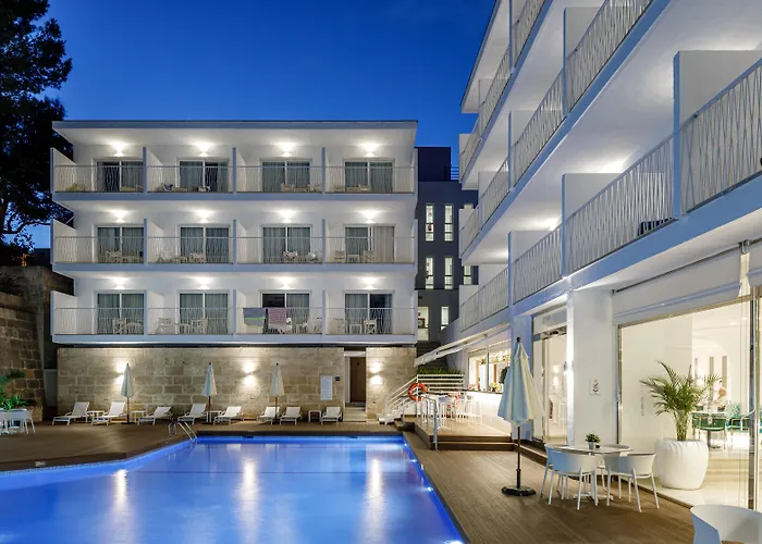 Hotel Tora