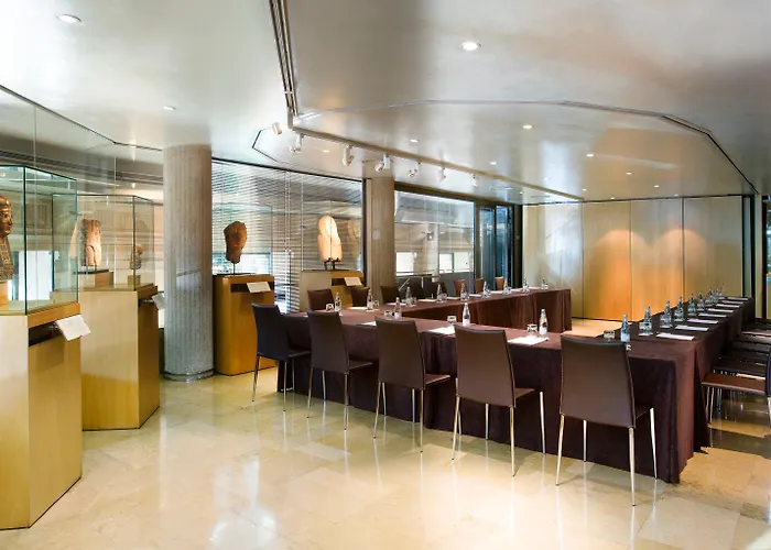 Claris & Spa Gl, A Small Luxury Of The World
