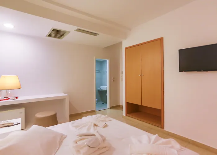 Hot Tub in Room Astron Rhodes