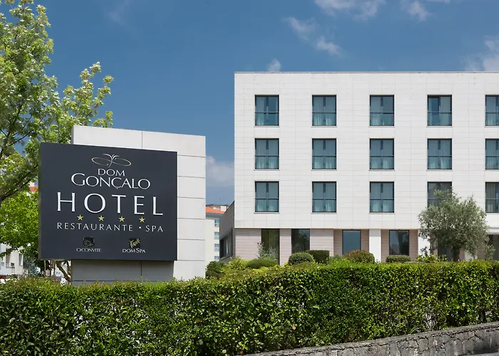 Hotels With Four Stars Dom Goncalo & Spa