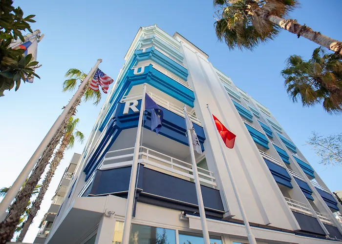 Pet Friendly hotel: Mene City Hotel