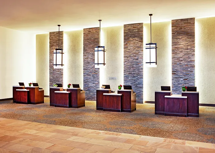 Hotels with tennis Westin Boston Seaport District