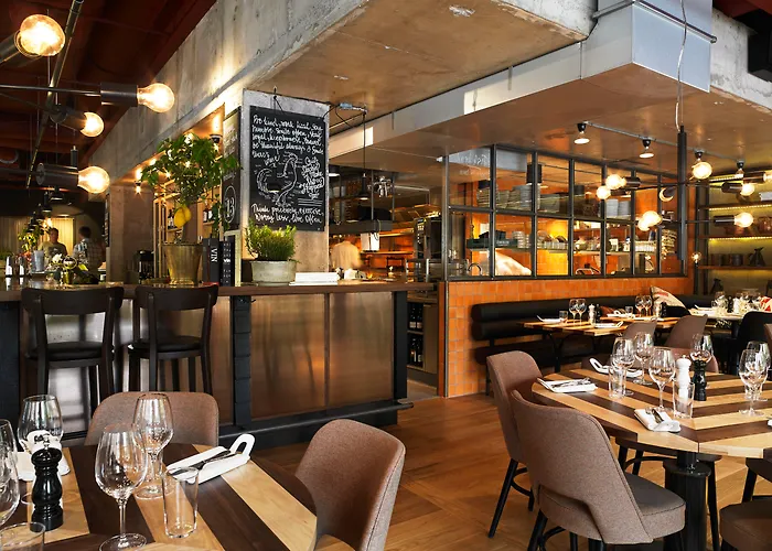 Clarion Amaranten