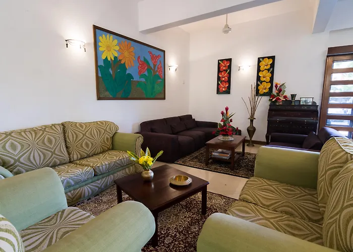 Hibiscus Boutique