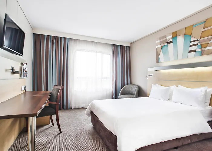 Hotel: Holiday Inn Express Sandton-Woodmead By Ihg