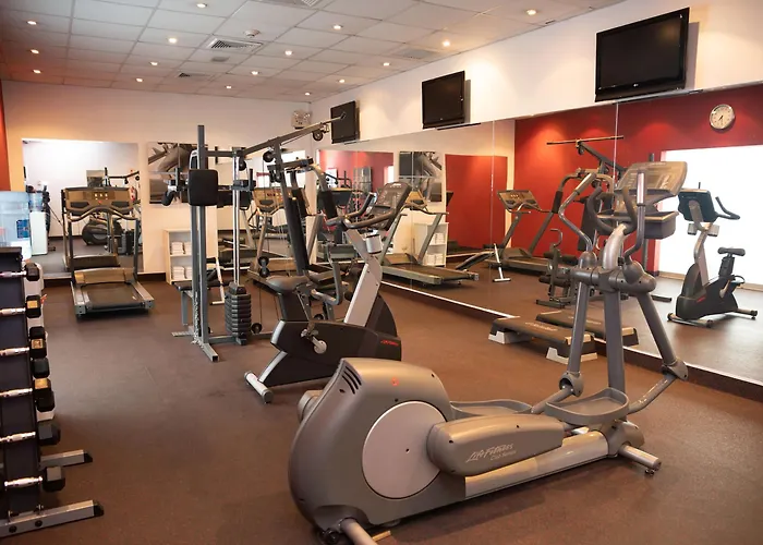 Radisson San Isidro &Suites