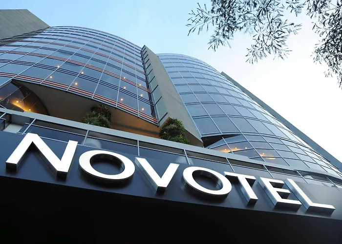 Central hotel: Novotel Panama City