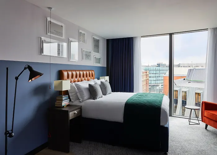 Hotel familiar: Hotel Indigo Manchester - Victoria Station By Ihg