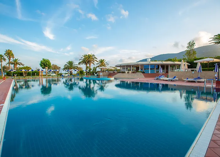 Hotel Baia Di Conte Club & Resort