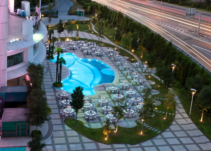 Elite World Grand Basin Ekspres