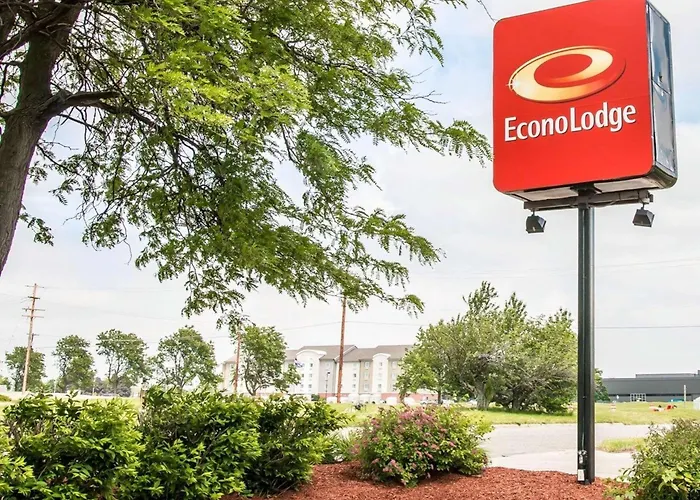 Econo Near Wings Stadium