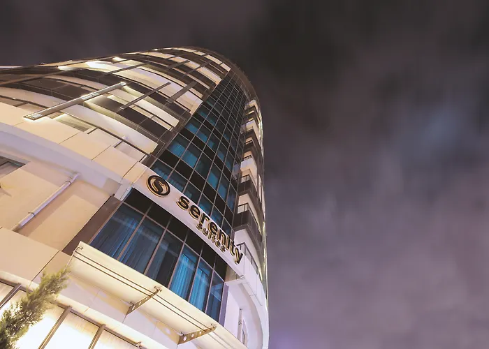 Hotel with pool: Serenity Suites Istanbul Airport