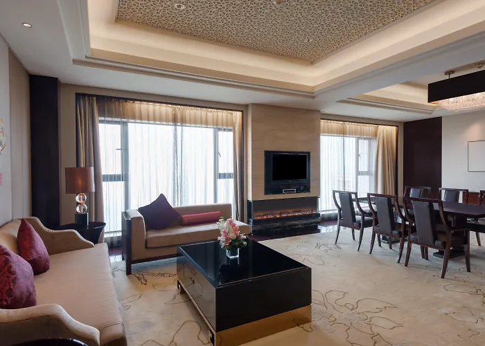 Luxury hotel only: Crowne Plaza Chengdu Panda Garden By Ihg