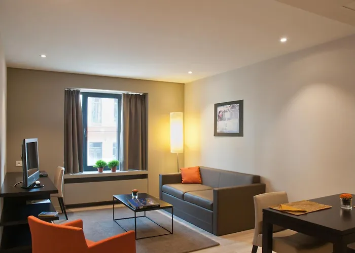  Castelnou Aparthotel