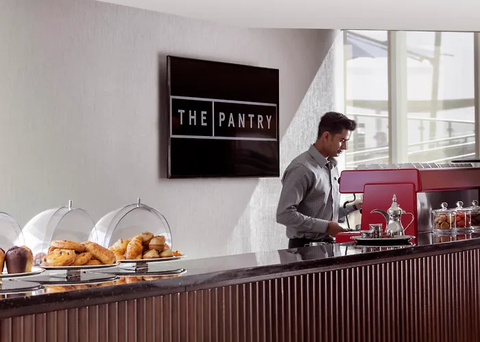 Avani Plus Palm View Dubai & Suites